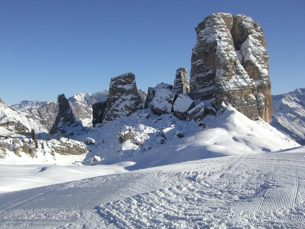 Villa Cristallino -Stayincortina コルティーナ・ダンペッツォ エクステリア 写真